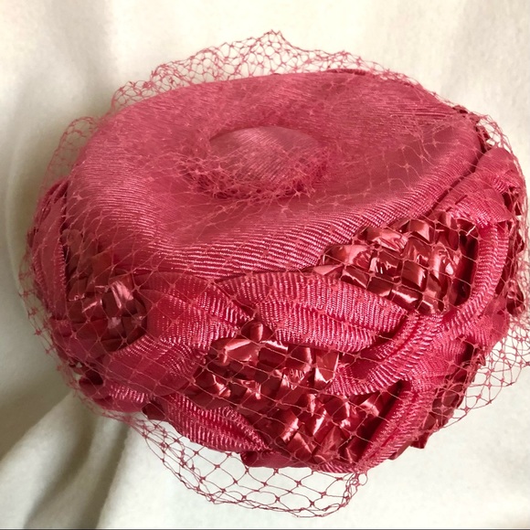 Vintage 1960’s Berne Fabric and Straw Pillbox Hat main image 12